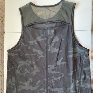 Camo mesh keyhole lululemon workout tank top